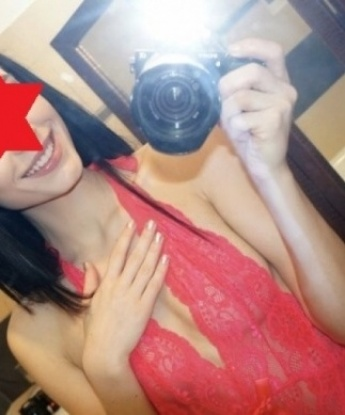 🌹 Я настоящая профессионалка своего дела, готовая исполнить все твои тайные фантазии. 💋 У меня широкий ассортимент услуг, включая классический секс, оральные ласки, фетиш, ролевые игры и многое другое. 🌟 Облизывай губы при виде моих фото – они абсолютно реальные! 👀 Я живу в Москве, и мои двери всегда открыты для истинных ценителей женской красоты и раскрепощенных игр. 💥 Ты останешься доволен каждой минутой проведенной со мной! 💦 Обратные отзывы моих постоянных клиентов говорят сами за себя. 💌 Жду не дождусь, чтобы с тобой встретиться! 💫 11021, 23 года